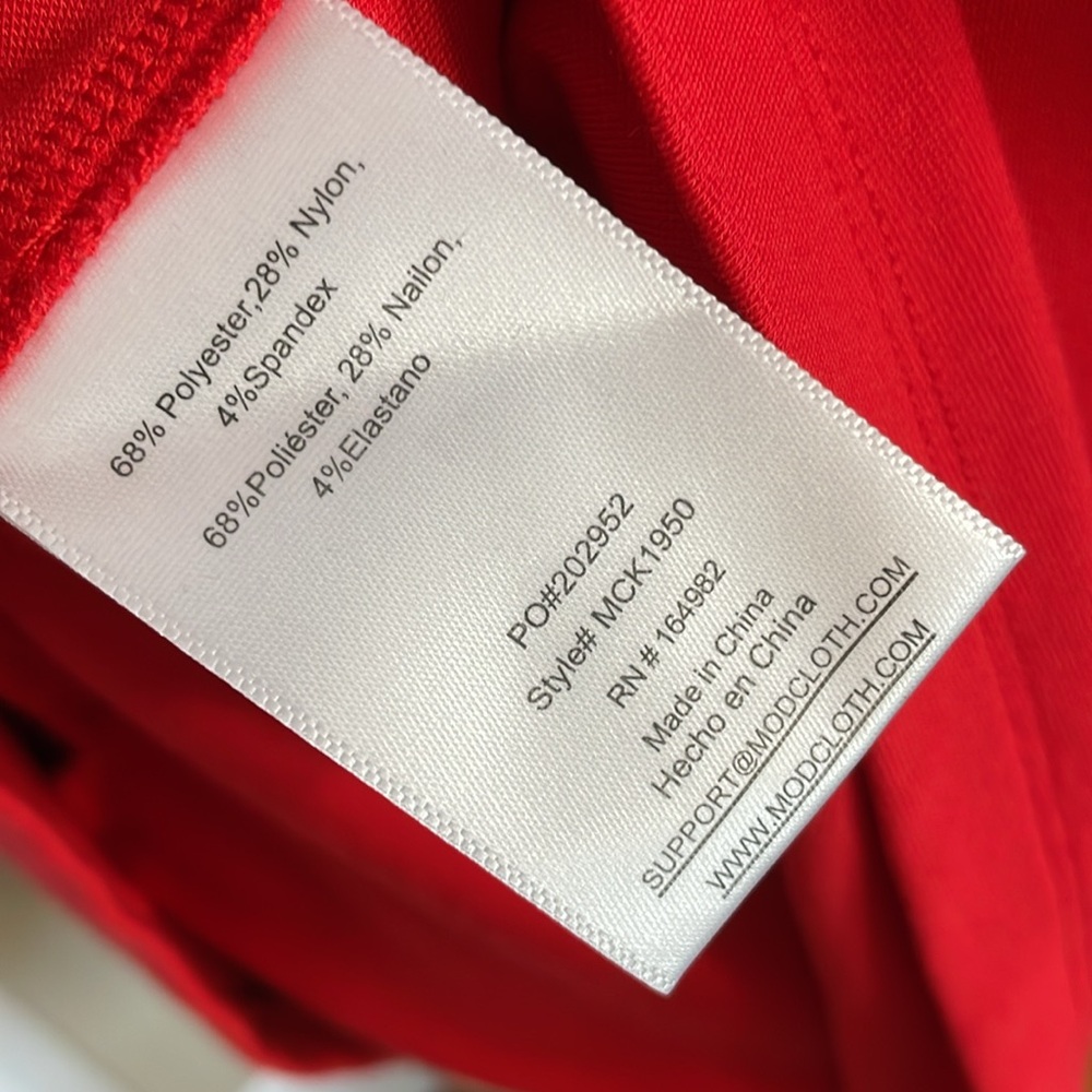 MODCLOTH Red Greet Me Sweetly A-Line Dress Size Medium Retro Bombshell Festival - Picture 5 of 7